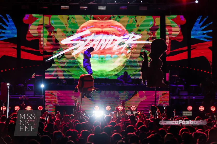 Dancefestopia festival visuals project by MELT EVERYTHING