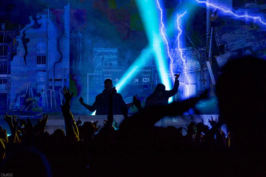 Adventure Club artist visuals, artist visuals, stage design and fabrication, vj & show operation, artist visuals, vj & show operation gallery image 15