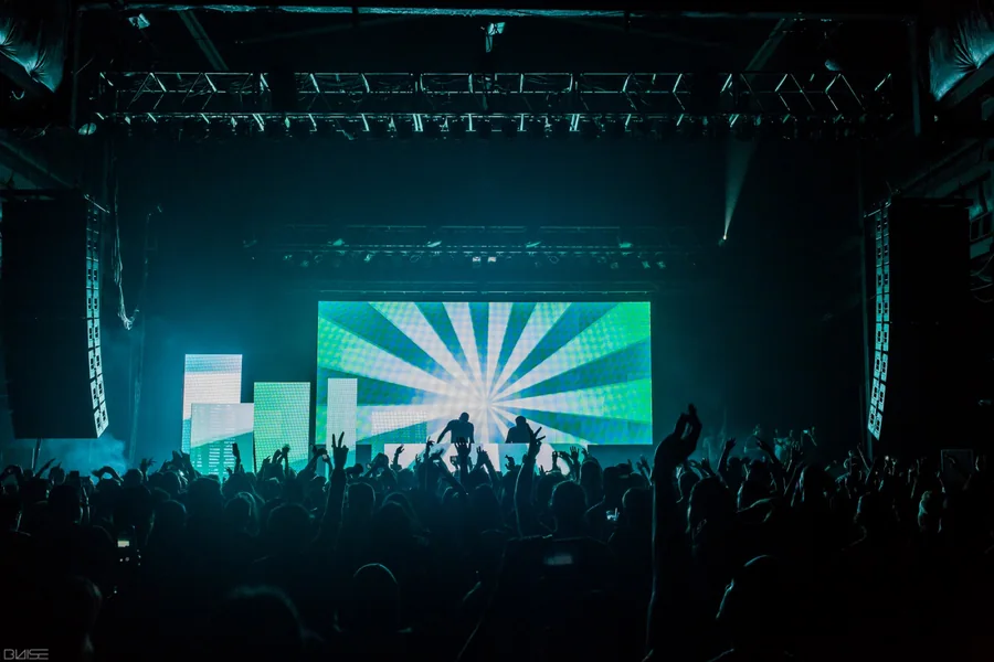Adventure Club artist visuals, artist visuals, stage design and fabrication, vj & show operation, artist visuals, vj & show operation gallery image 17