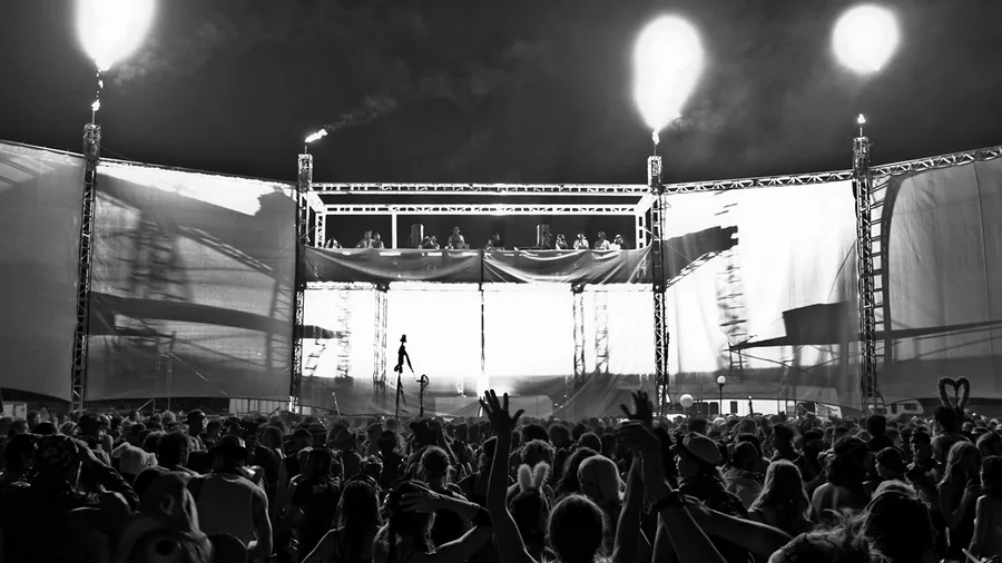 Apex Colosseum – Burning Man festival visuals, stage design and fabrication gallery image 1