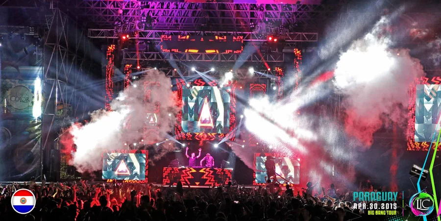 Life in Color Tour - recovered Life in Color World Tour | Paint Factory 2015 image 13
