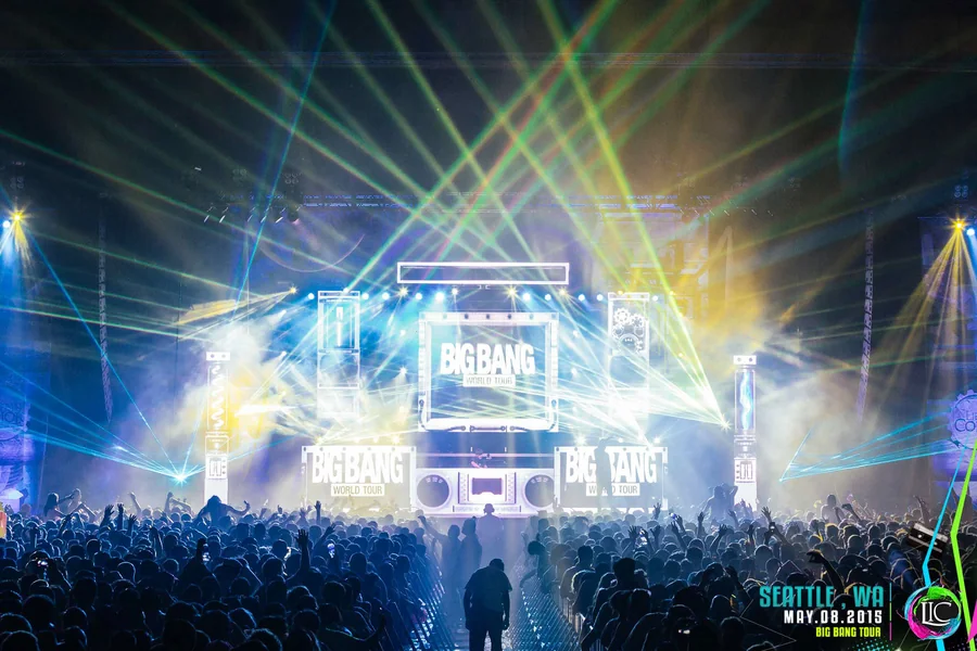 Life in Color Tour - recovered Life in Color World Tour | Paint Factory 2015 image 16