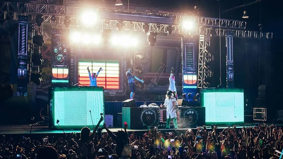 Life in Color Tour - recovered Life in Color World Tour | Paint Factory 2015 image 25
