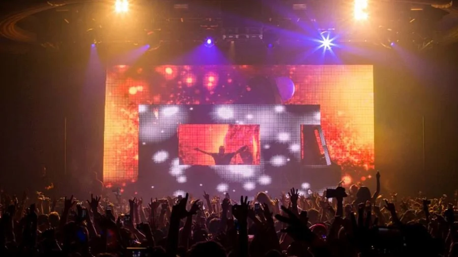 The Cream Machine stage design and fabrication gallery image 2