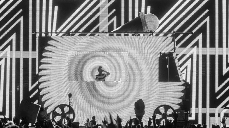 The Cream Machine stage design and fabrication gallery image 4