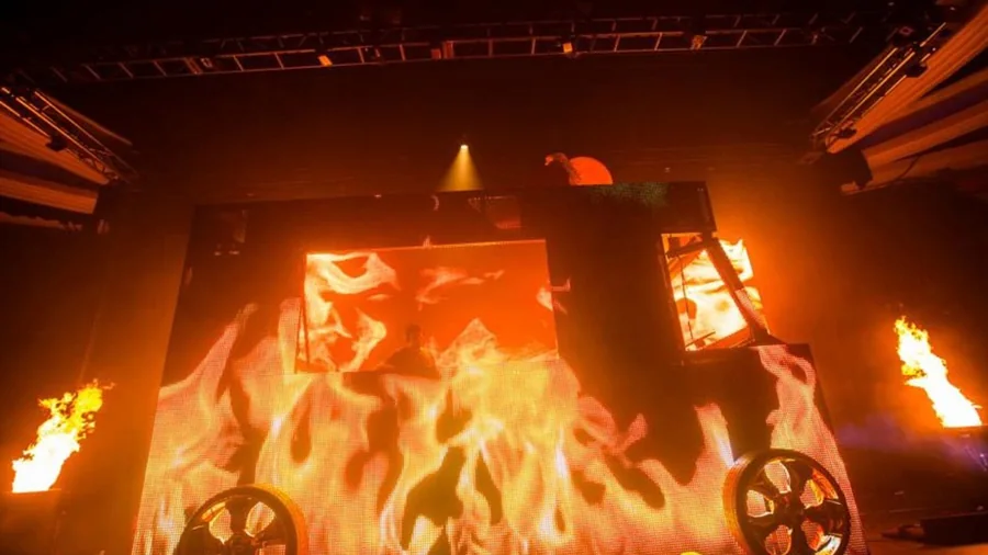 The Cream Machine stage design and fabrication gallery image 8