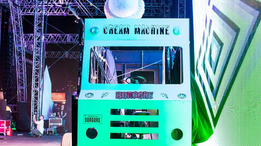 The Cream Machine stage design and fabrication gallery image 9