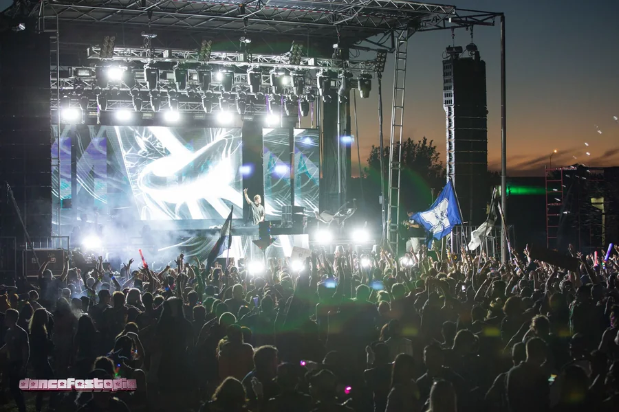 Dancefestopia festival visuals gallery image 1