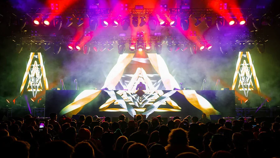 Decadence New Years festival visuals, vj & show operation gallery image 3