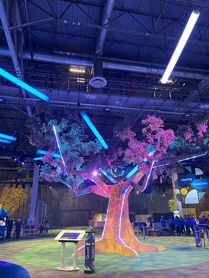 Dell World 2022 interactive tree lighting installation, view 5