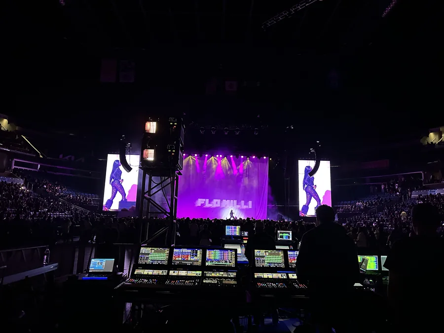 Gunna Tour projection mapping project by MELT EVERYTHING