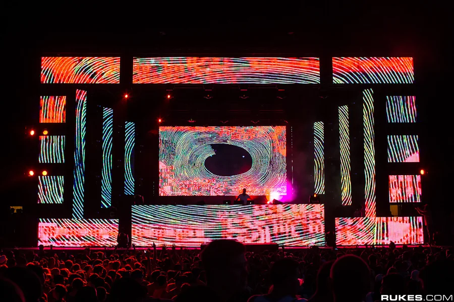 Paul van Dyk at IDentity Festival with red main-stage LED visuals photographed by Rukes