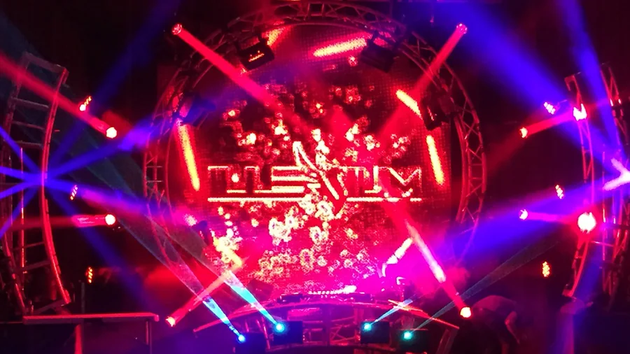 Illenium artist visuals project by MELT EVERYTHING