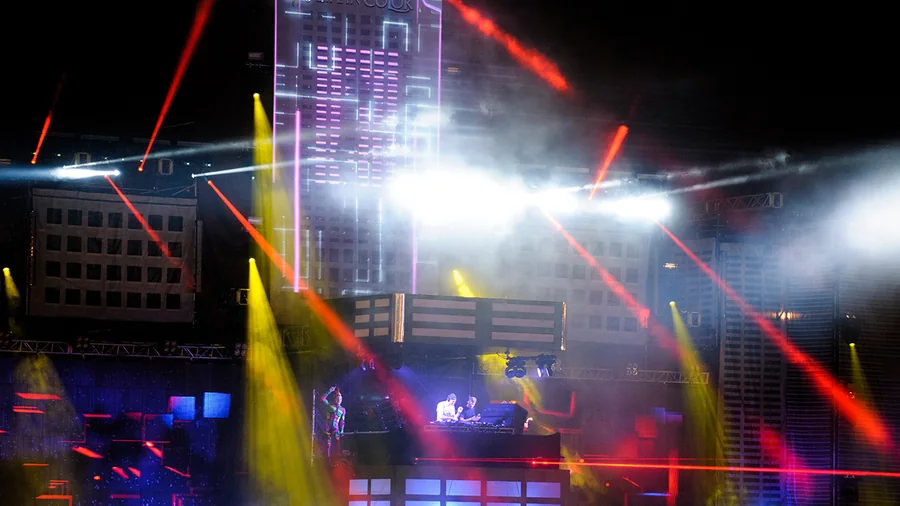 Life in Color festival visuals, stage design and fabrication, stage design and fabrication, festival visuals, festival visuals, stage design and fabrication, vj & show operation gallery image 7
