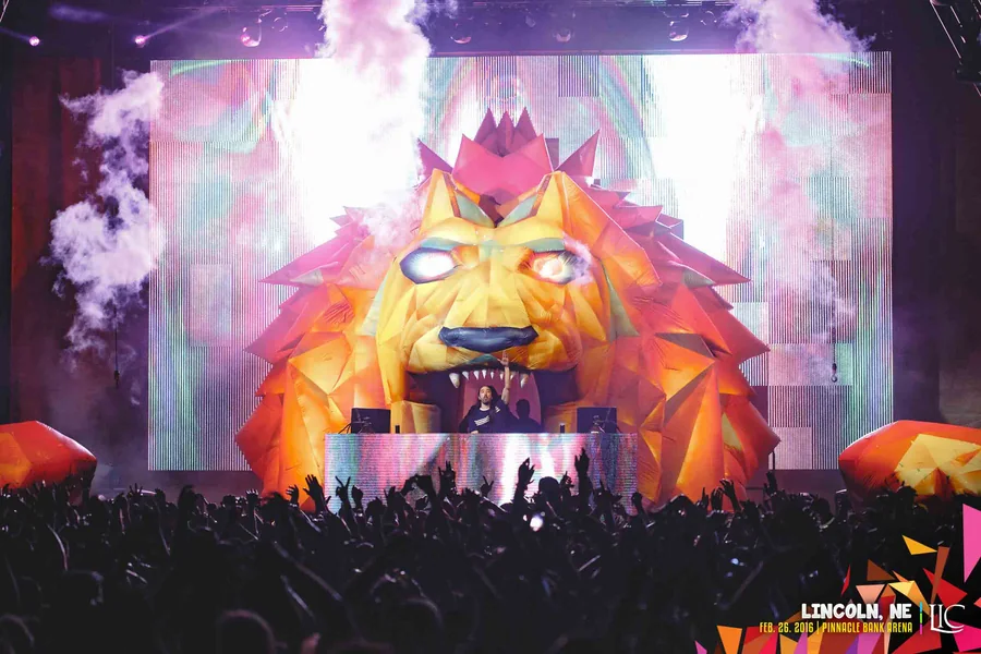 Life In Color Kingdom International Tour festival visuals gallery image 13
