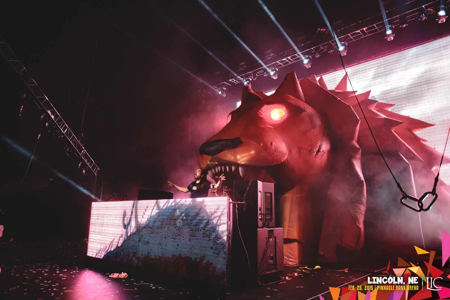 Life In Color Kingdom International Tour festival visuals gallery image 14