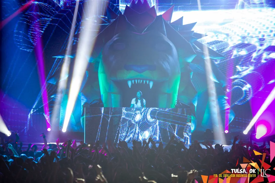 Life In Color Kingdom International Tour festival visuals gallery image 15