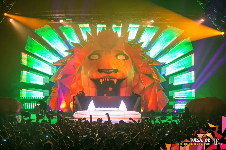 Life In Color Kingdom International Tour festival visuals gallery image 16