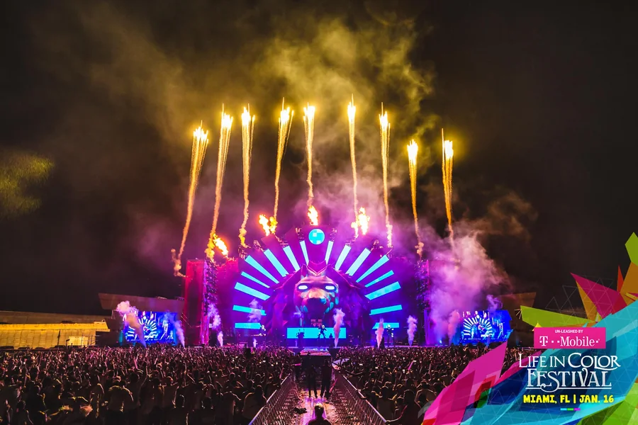 Life In Color Kingdom International Tour festival visuals gallery image 4