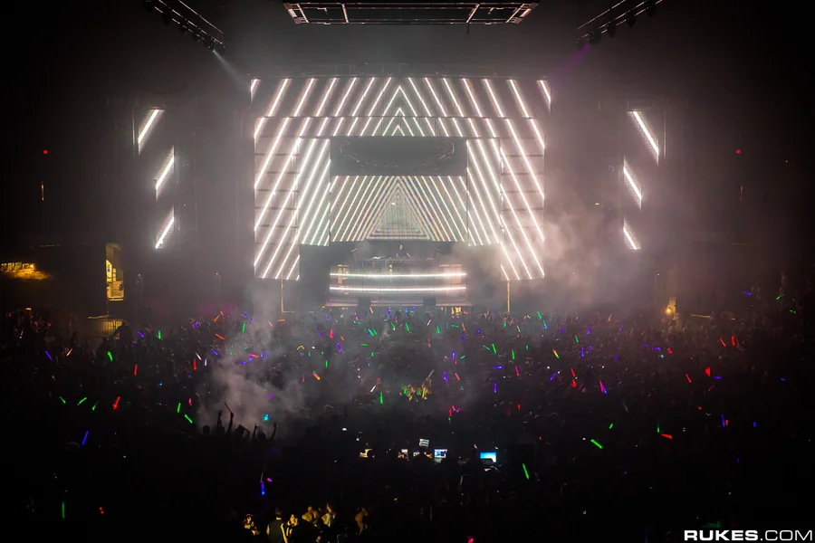 Markus Schulz artist visuals gallery image 16