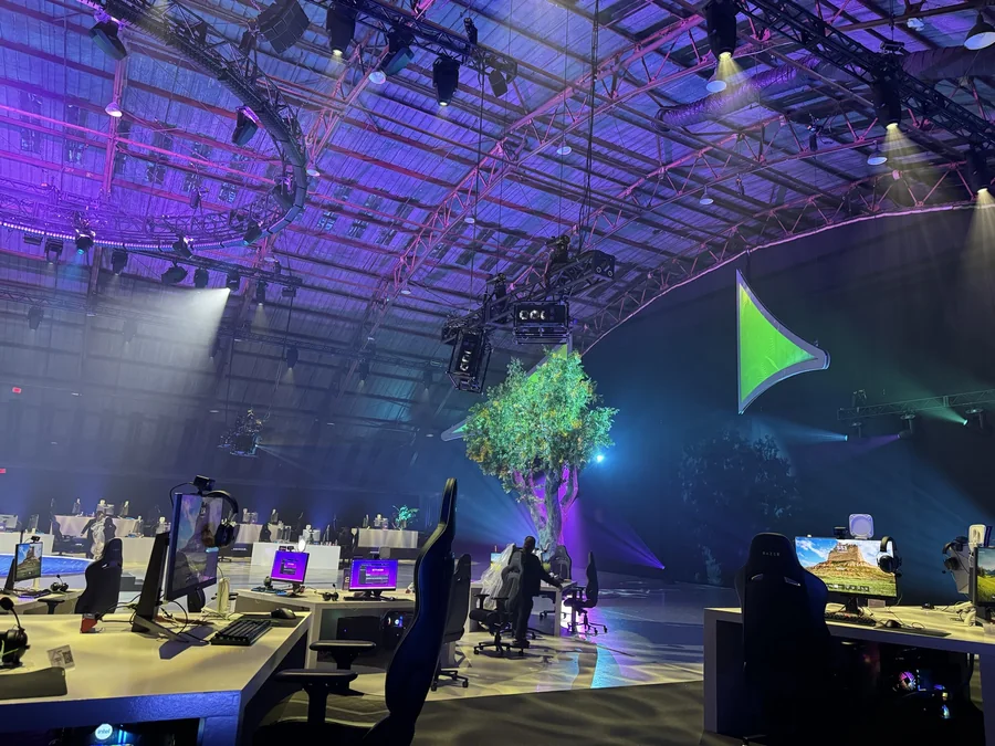 Riot Games Tree Mapping projection mapping, broadcast scenic & immersive environments gallery image 7