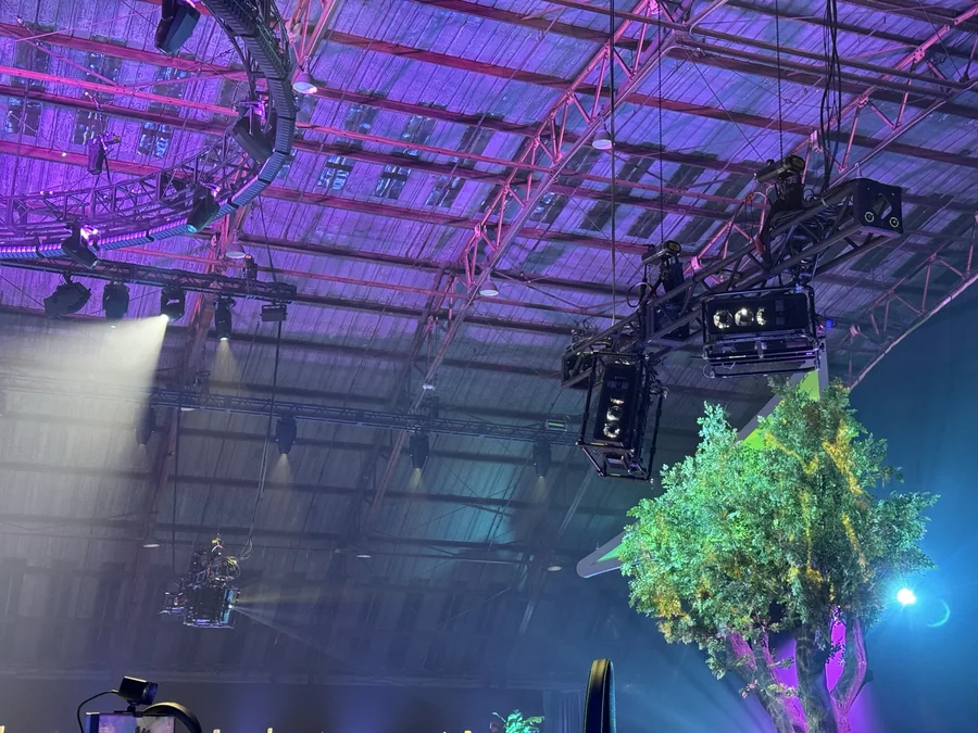 Riot Games Tree Mapping projection mapping, broadcast scenic & immersive environments gallery image 10