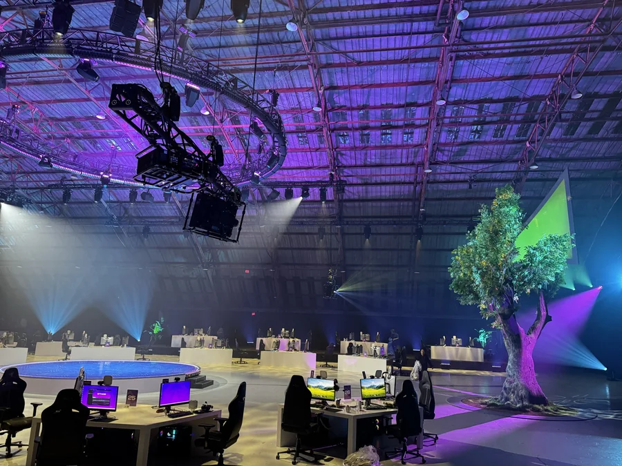 Riot Games Tree Mapping projection mapping, broadcast scenic & immersive environments gallery image 17