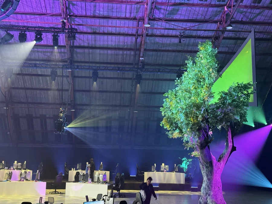 Riot Games Tree Mapping projection mapping, broadcast scenic & immersive environments gallery image 18