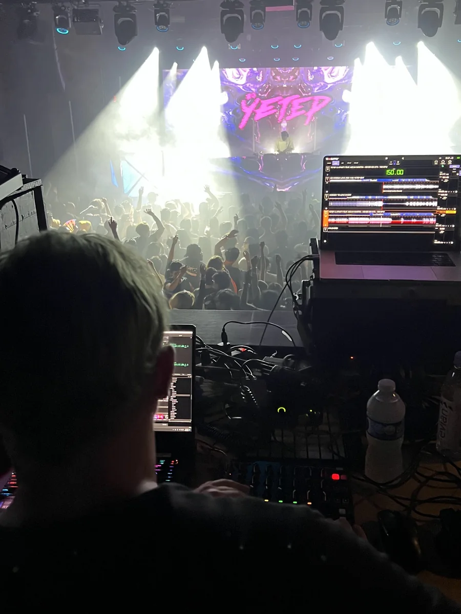 VALORANT Premiere Party live visuals, artist visual packages & event operation gallery image 5