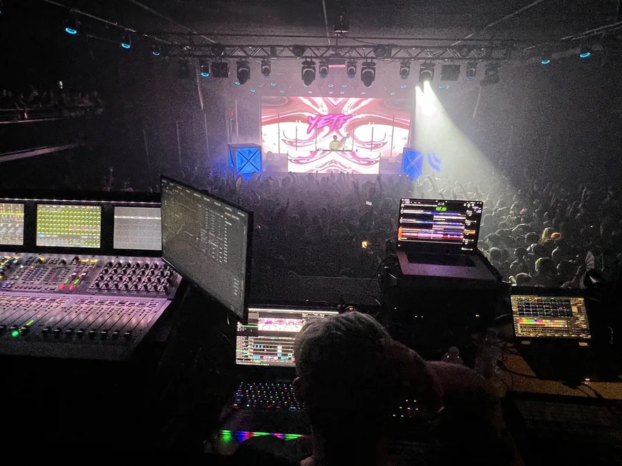 VALORANT Premiere Party live visuals, artist visual packages & event operation gallery image 6
