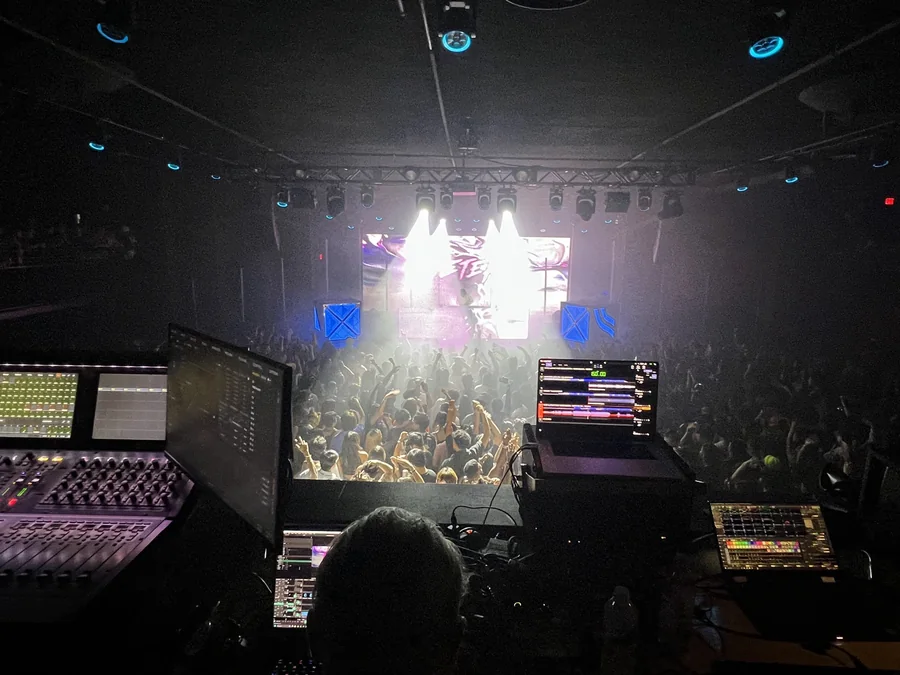 VALORANT Premiere Party live visuals, artist visual packages & event operation gallery image 9