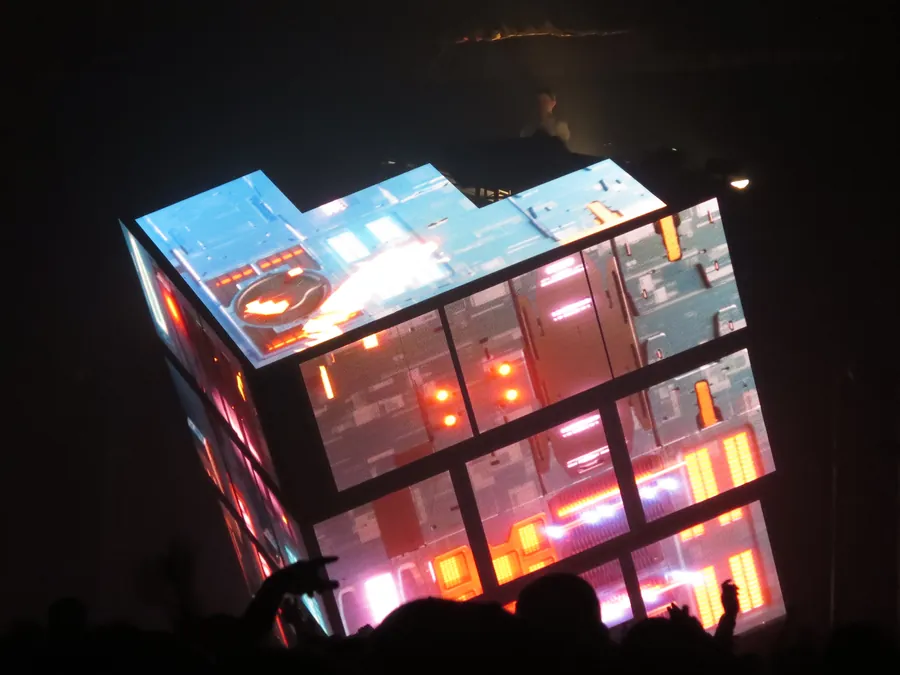 Cube 2.1 showing its segmented internal structure in red and white